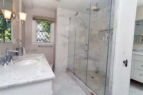 12 Barclay Road Scarsdale NY 10583