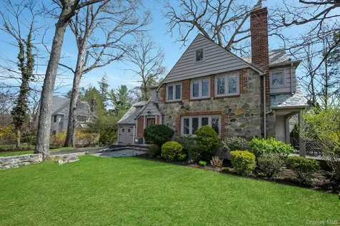 12 Barclay Road Scarsdale NY 10583