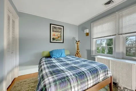 12 Barclay Road Scarsdale NY 10583