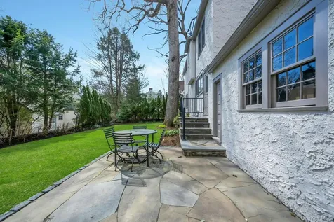 12 Barclay Road Scarsdale NY 10583