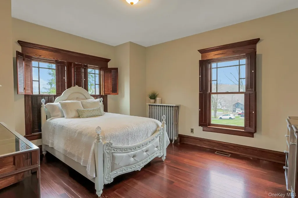 2 Pine Hill Road Chester NY 10918