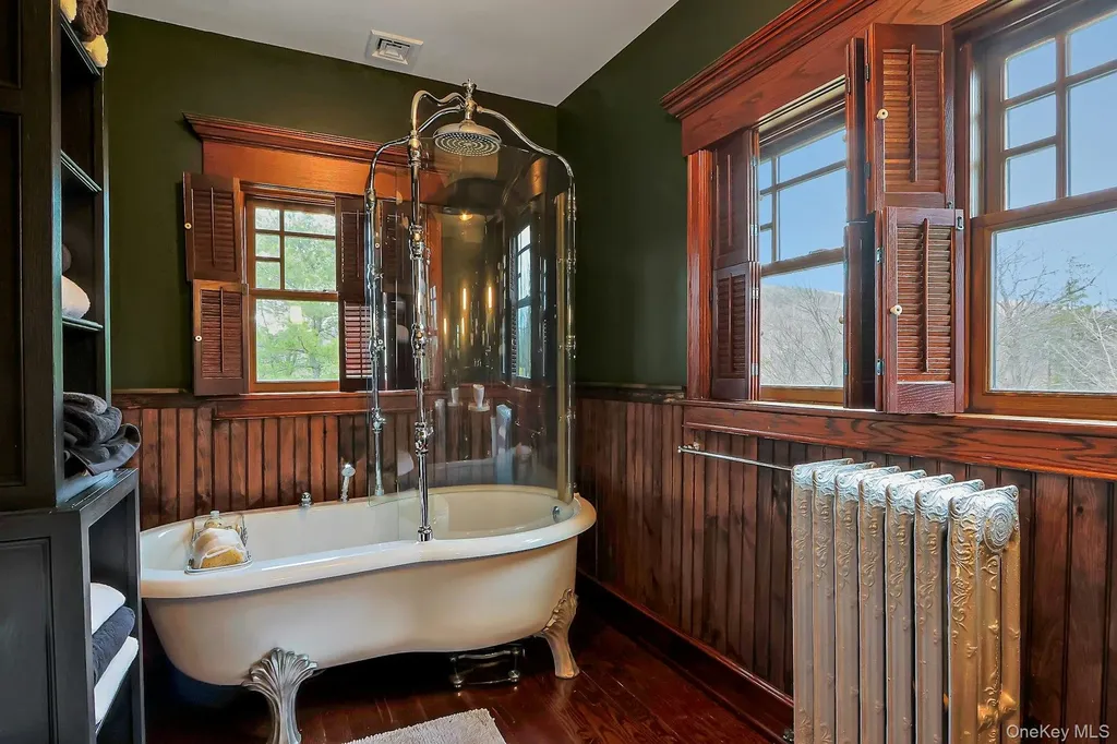 2 Pine Hill Road Chester NY 10918