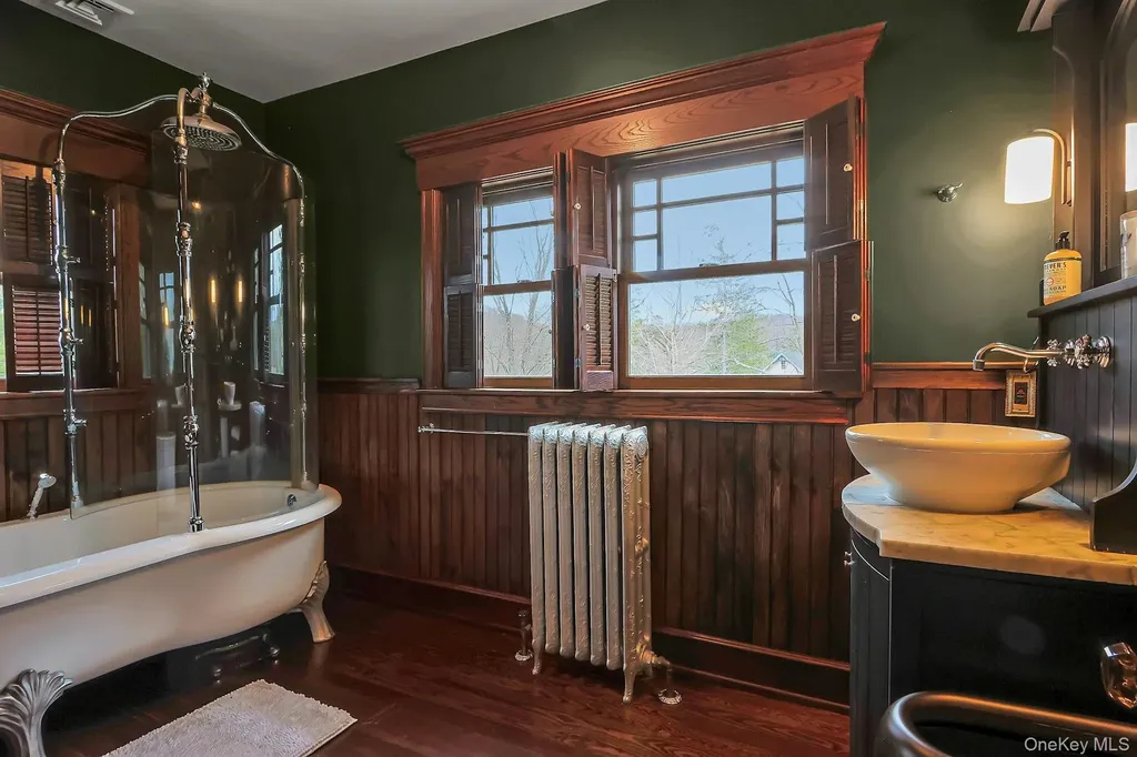 2 Pine Hill Road Chester NY 10918