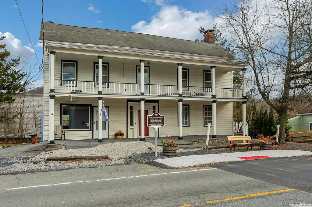 2 Pine Hill Road Chester NY 10918