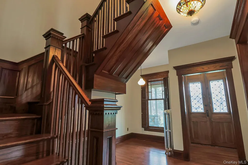 2 Pine Hill Road Chester NY 10918
