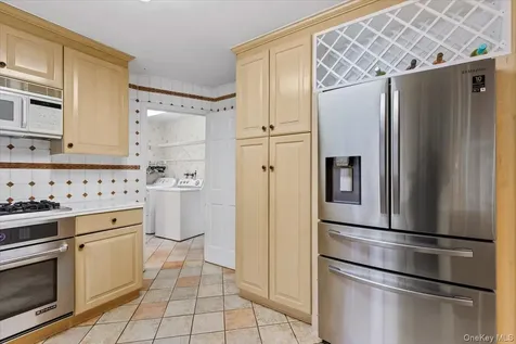 3 Penny Lane Scarsdale NY 10583