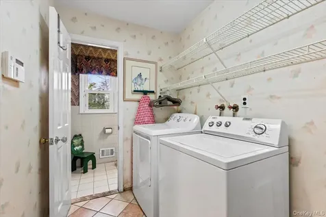 3 Penny Lane Scarsdale NY 10583