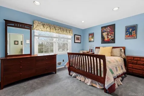 3 Penny Lane Scarsdale NY 10583