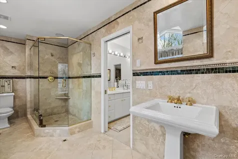 3 Penny Lane Scarsdale NY 10583