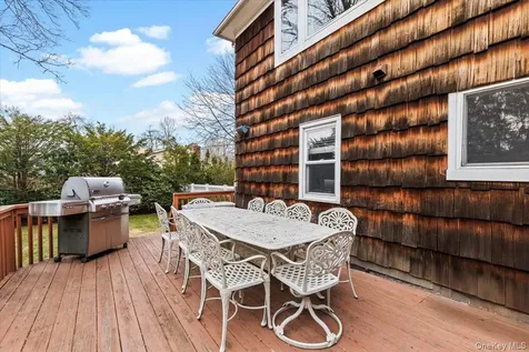3 Penny Lane Scarsdale NY 10583