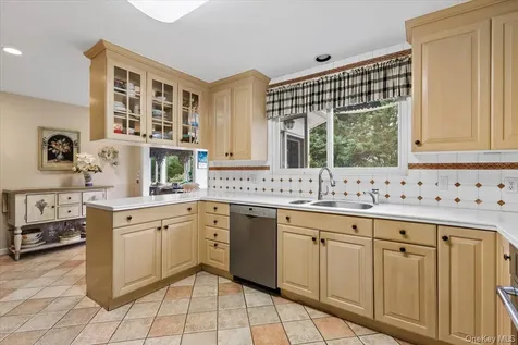 3 Penny Lane Scarsdale NY 10583