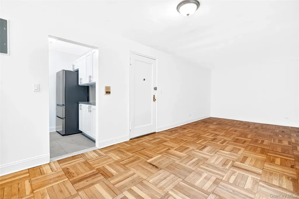 2244 Bronx Park E Bronx NY 10467