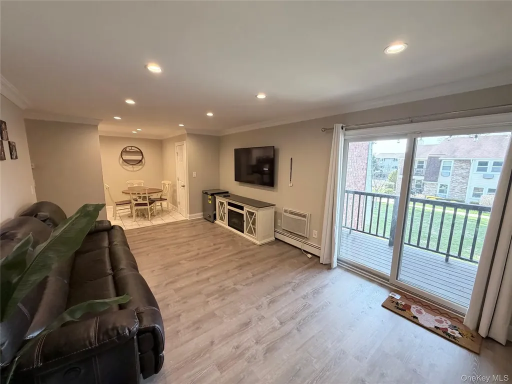 190 Millard Avenue West Babylon NY 11704