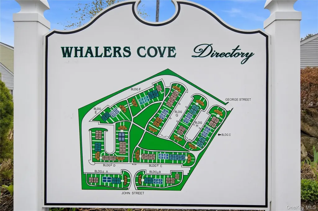 95 Whalers Cove Babylon NY 11702