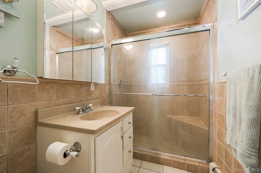 22 Center Hill Road Monroe NY 10950