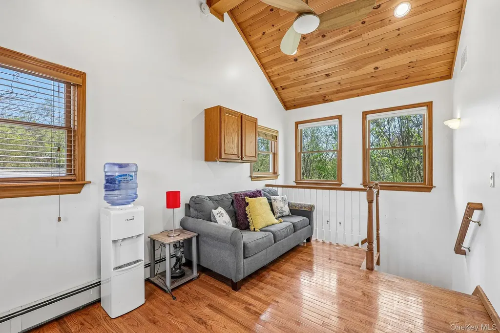 22 Center Hill Road Monroe NY 10950
