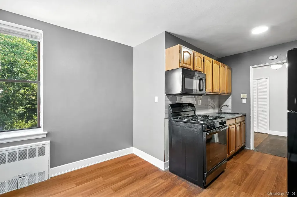650 Warburton Avenue Yonkers NY 10701