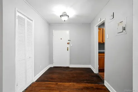 650 Warburton Avenue Yonkers NY 10701