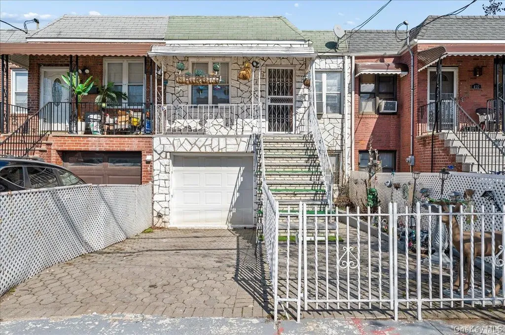 412 Calhoun Avenue Bronx NY 10465