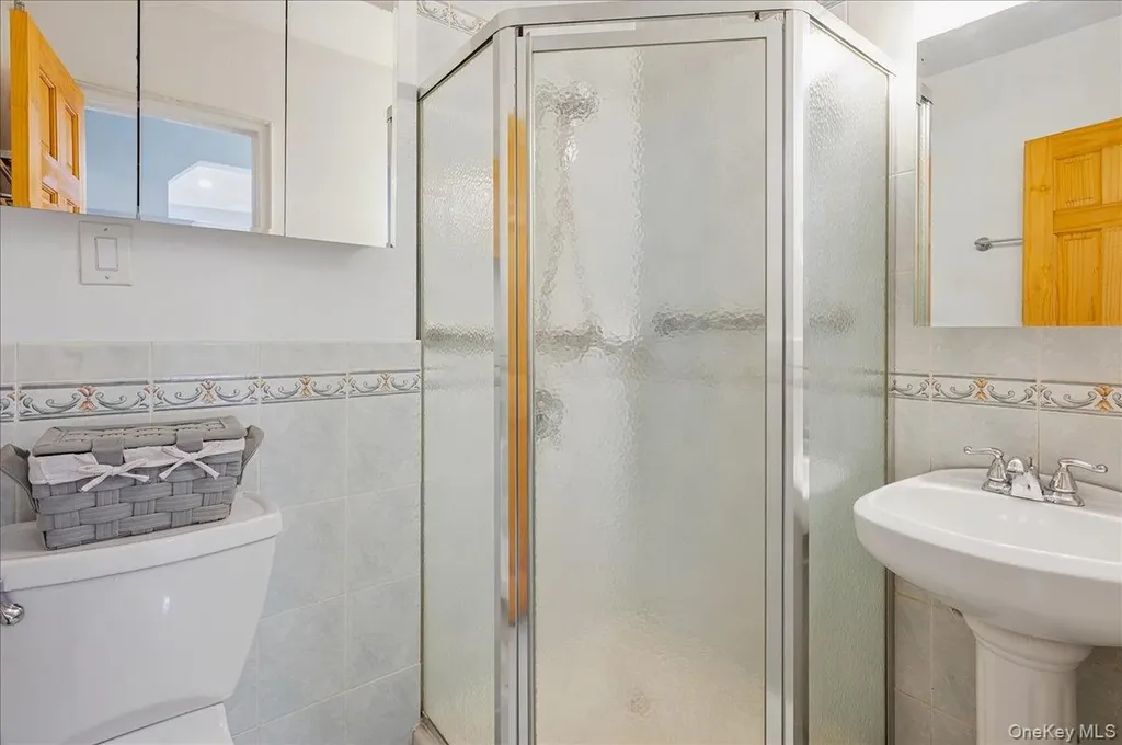 412 Calhoun Avenue Bronx NY 10465