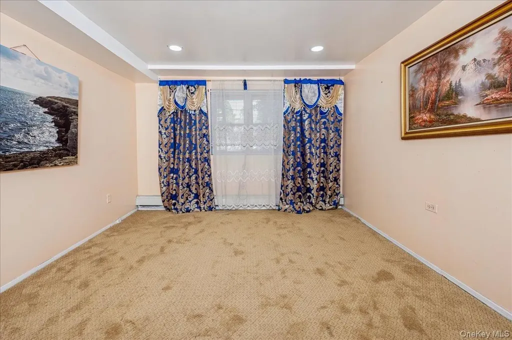412 Calhoun Avenue Bronx NY 10465