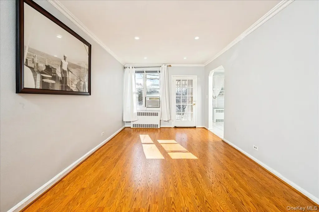 412 Calhoun Avenue Bronx NY 10465