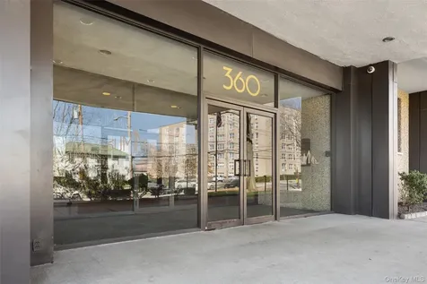 360 Westchester Avenue Port Chester NY 10573