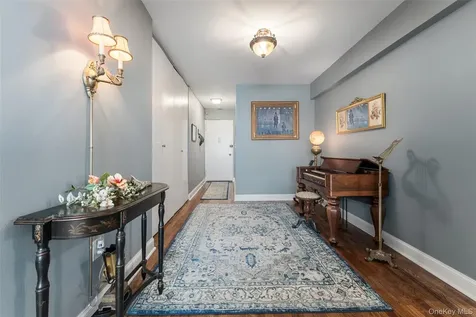 360 Westchester Avenue Port Chester NY 10573