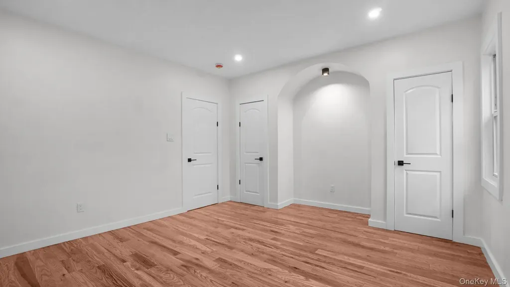 3963 Seton Avenue Bronx NY 10466