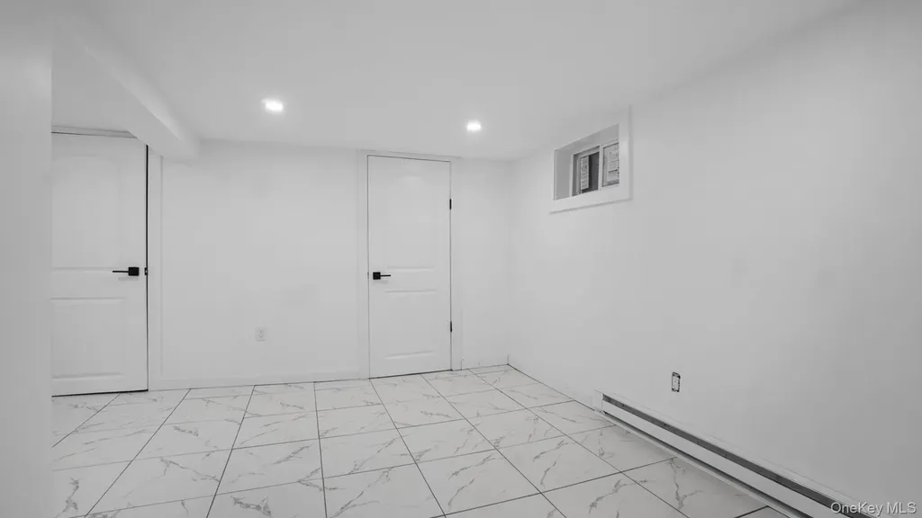 3963 Seton Avenue Bronx NY 10466