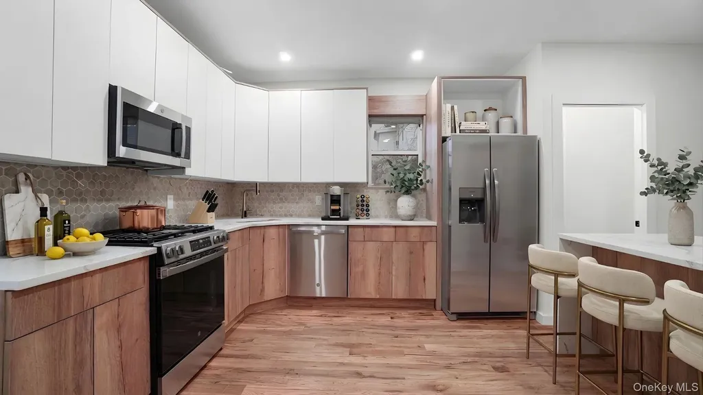 3963 Seton Avenue Bronx NY 10466
