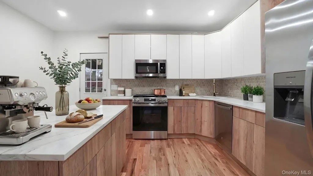 3963 Seton Avenue Bronx NY 10466