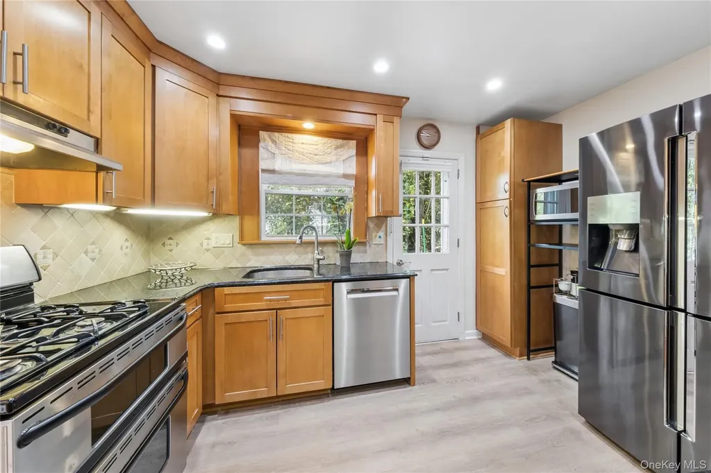 304 Boulevard Scarsdale NY 10583
