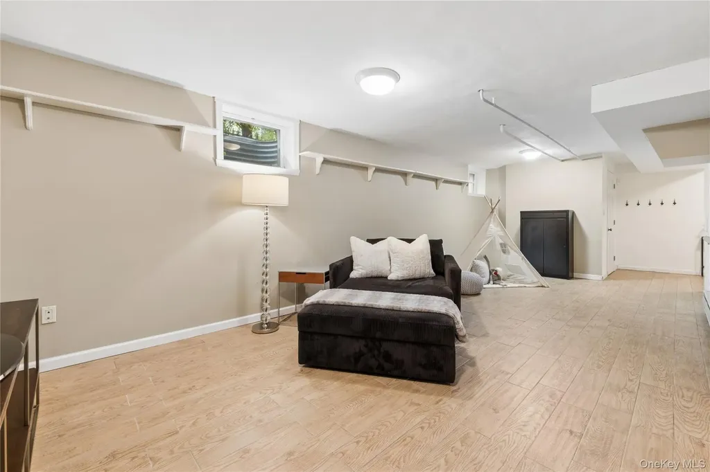 304 Boulevard Scarsdale NY 10583