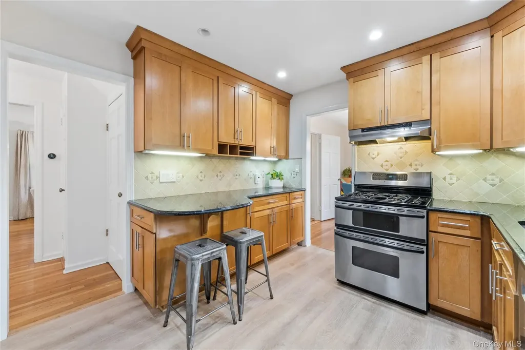 304 Boulevard Scarsdale NY 10583