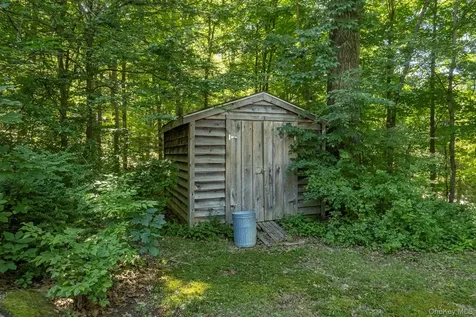 187 Milltown Road Holmes NY 12531