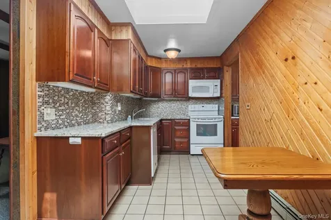 187 Milltown Road Holmes NY 12531