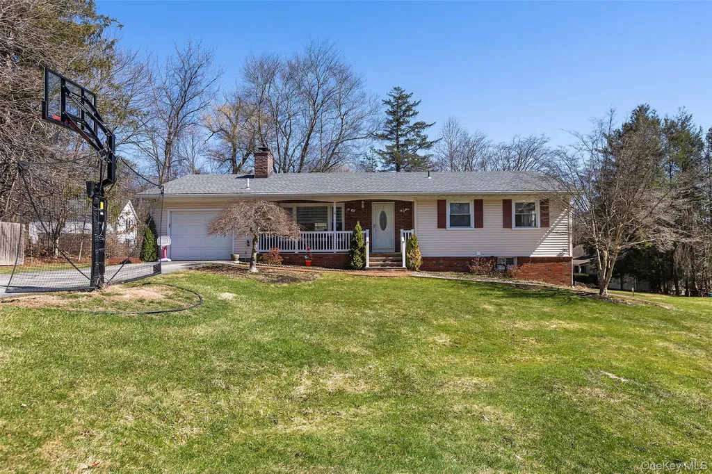 39 Benjamin Road Mahopac NY 10541