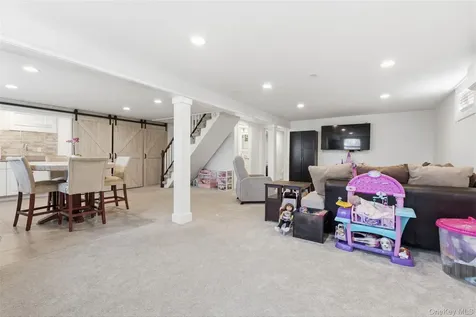 39 Benjamin Road Mahopac NY 10541