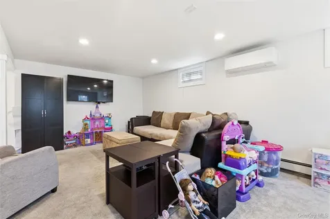 39 Benjamin Road Mahopac NY 10541