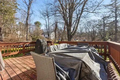 39 Benjamin Road Mahopac NY 10541