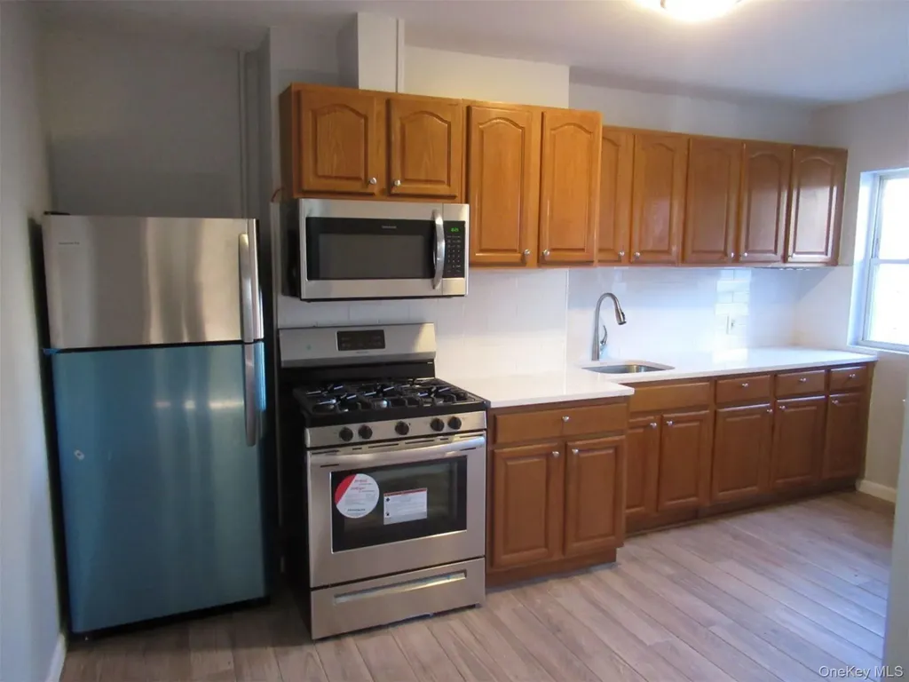 6091 54th Street Maspeth NY 11378