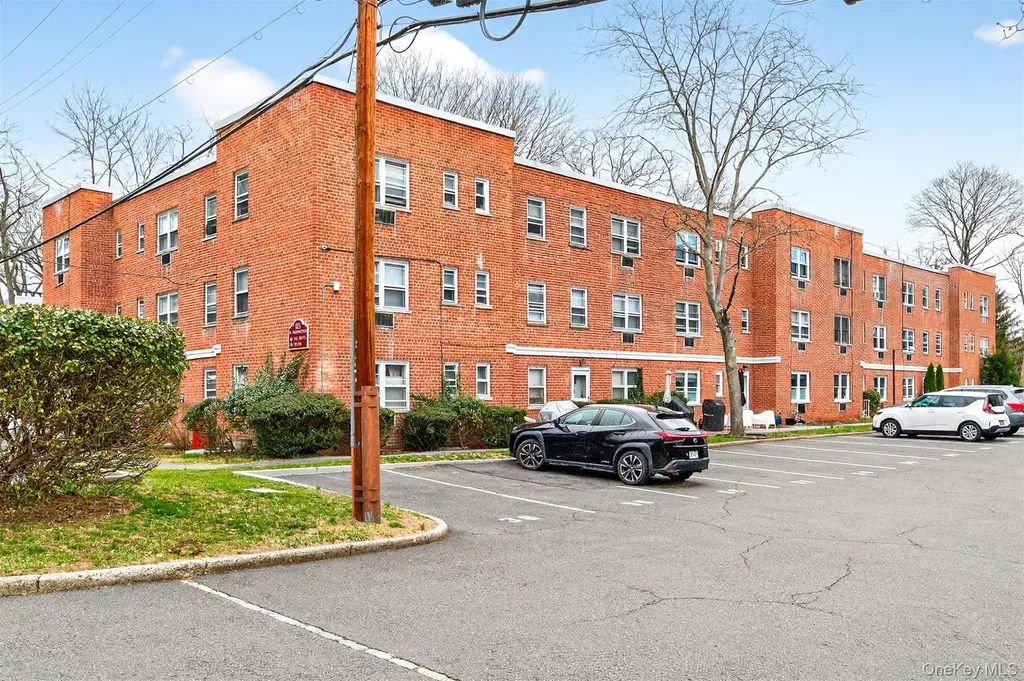 125 N Washington Avenue Hartsdale NY 10530