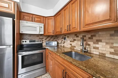 125 N Washington Avenue Hartsdale NY 10530