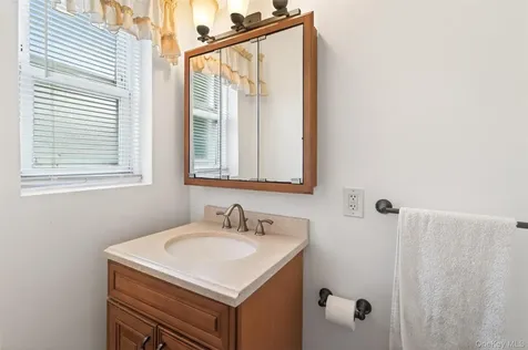 125 N Washington Avenue Hartsdale NY 10530