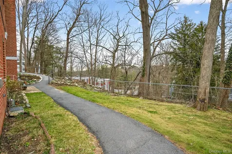 125 N Washington Avenue Hartsdale NY 10530