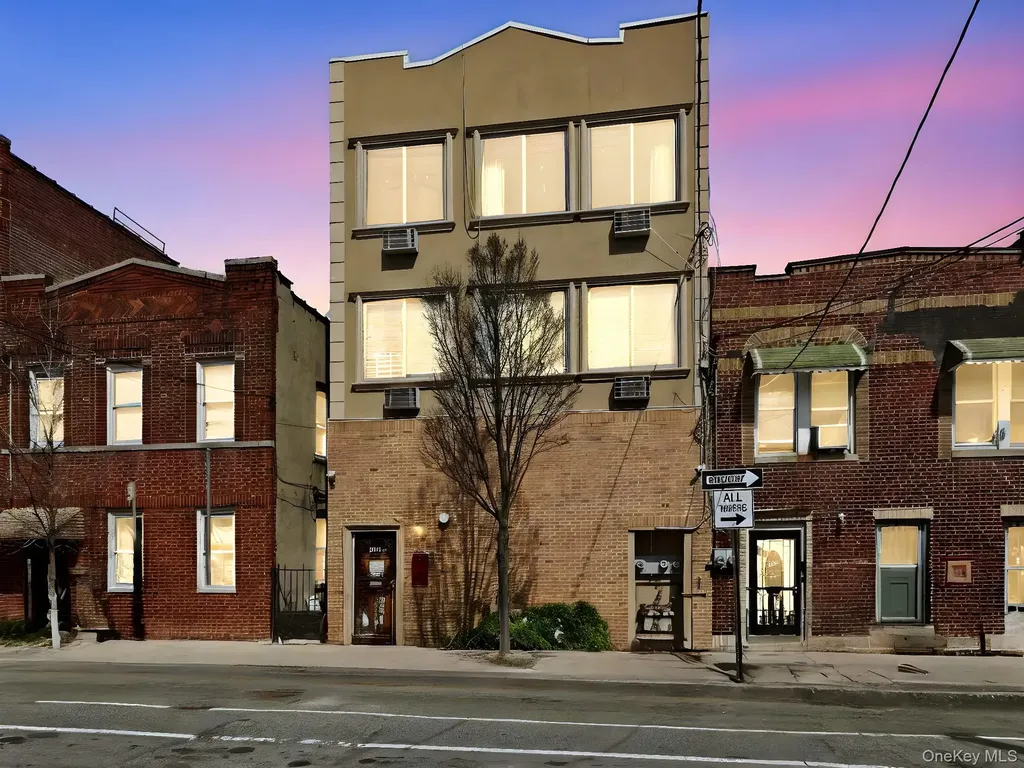 747 E 213th Street Bronx NY 10467