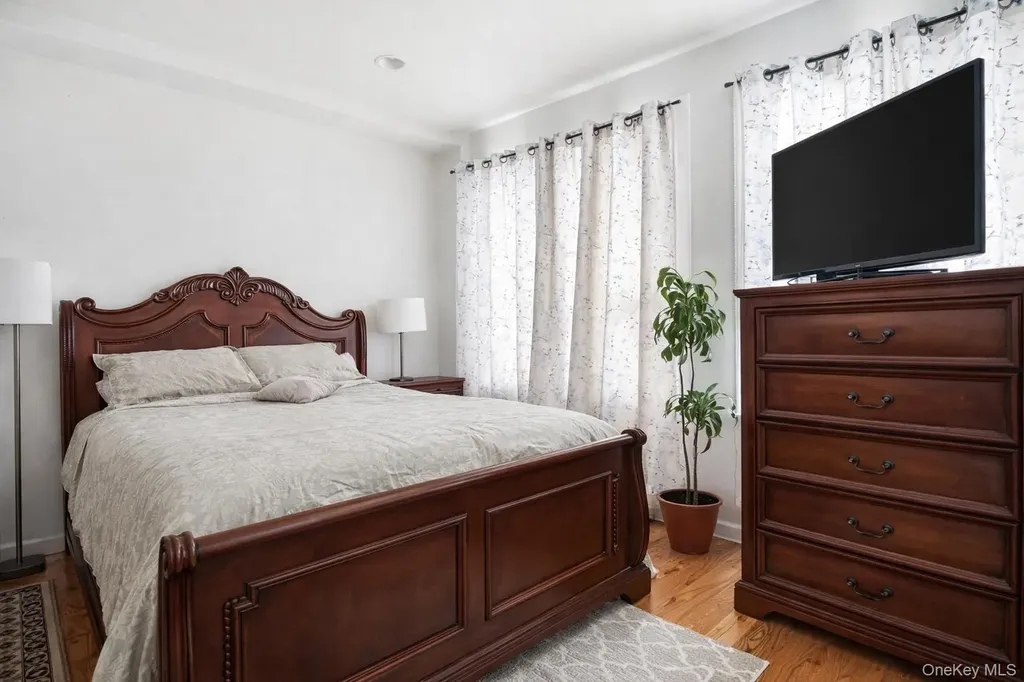 747 E 213th Street Bronx NY 10467