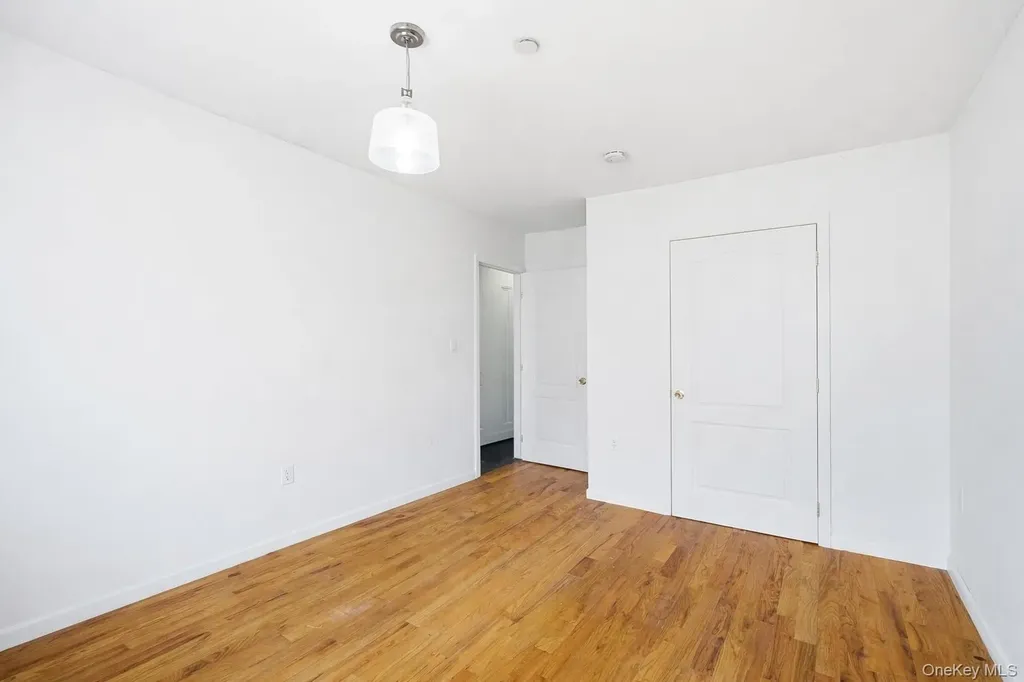 747 E 213th Street Bronx NY 10467