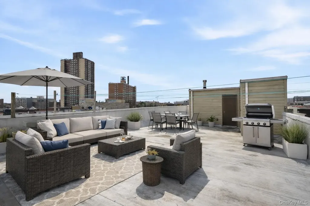 747 E 213th Street Bronx NY 10467
